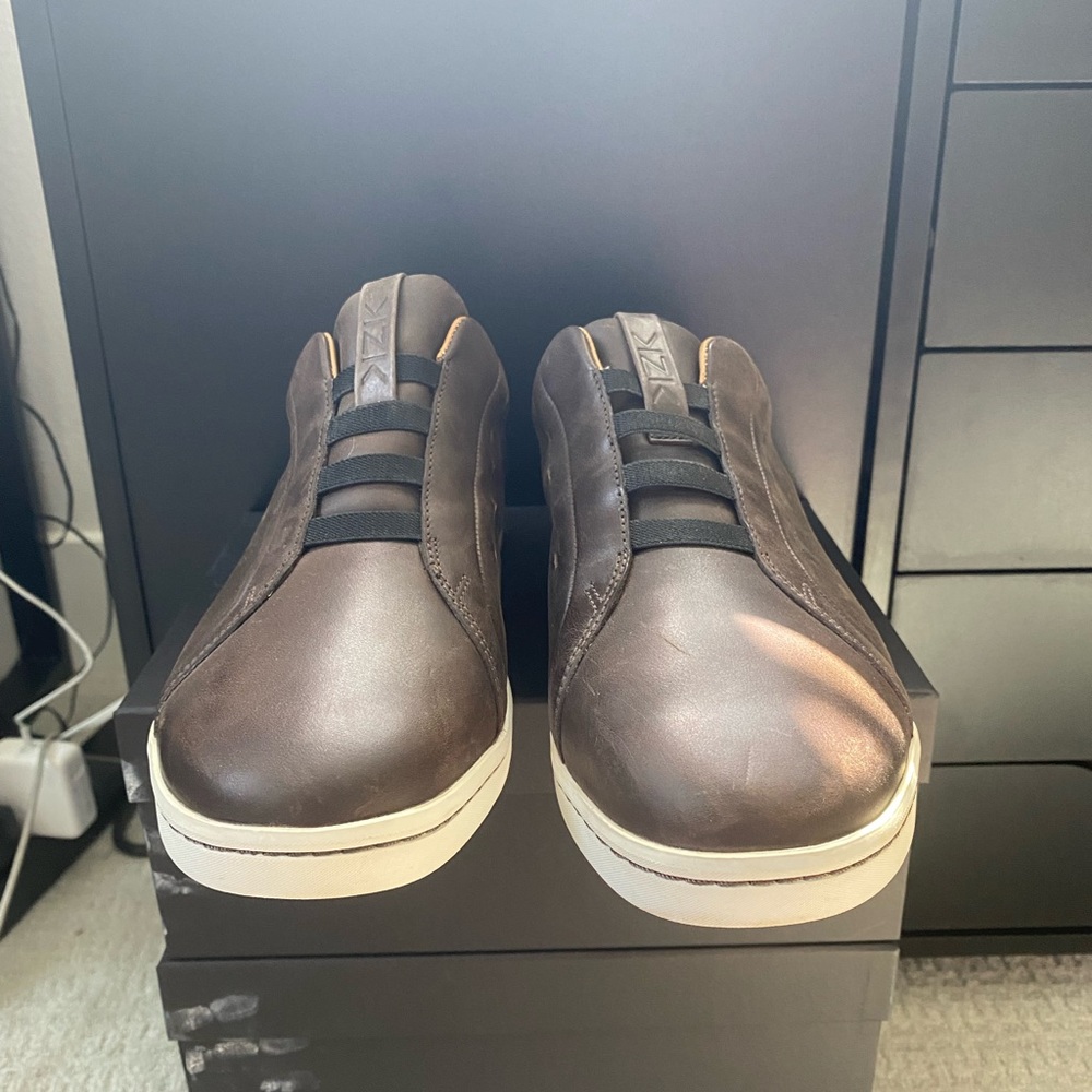 Men’s Kizik slip on shoes